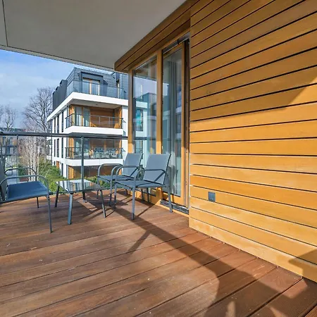Apartment Sunny Wood - Bursztynowa Gdansk