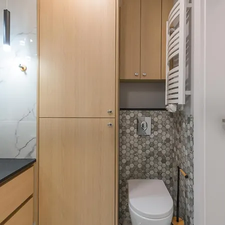 Sunny Wood - Bursztynowa 아파트 그단스크